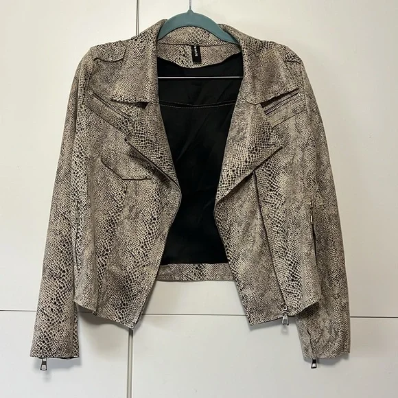 Women's Snake Print Jacket Moto Size small - Picture 2 of 7